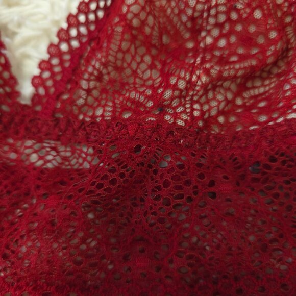 Victoria's Secret Red Lace Triangle Bra, Size Small - Picture 4 of 6